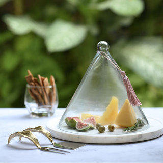 Cone Glass Cloche: Elegant Food Cover for Stylish Table Presentation (9 Inches)